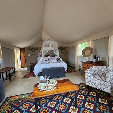 Umkumbe Bush Lodge - Luxury Tented Camp 사비샌드 외부 사진