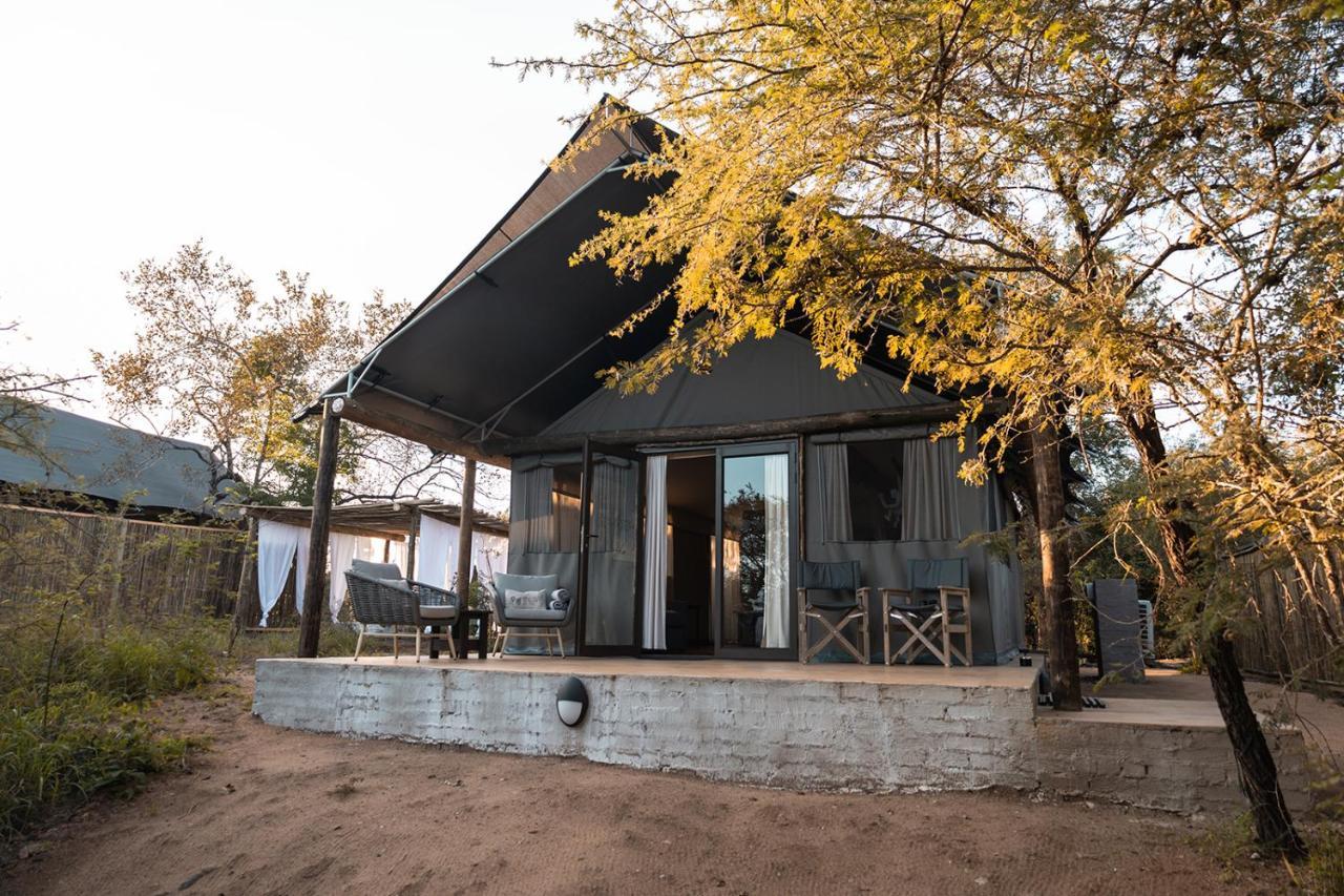 Umkumbe Bush Lodge - Luxury Tented Camp 사비샌드 외부 사진