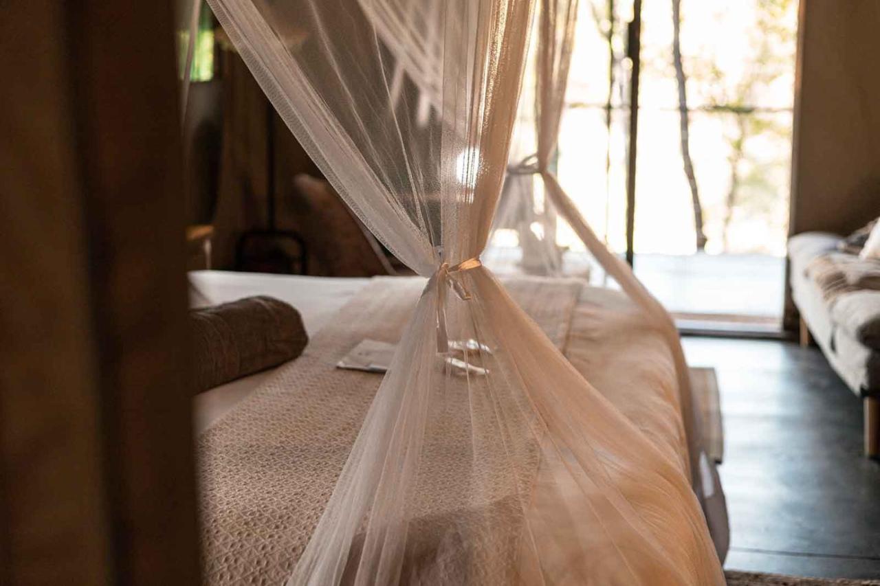 Umkumbe Bush Lodge - Luxury Tented Camp 사비샌드 외부 사진