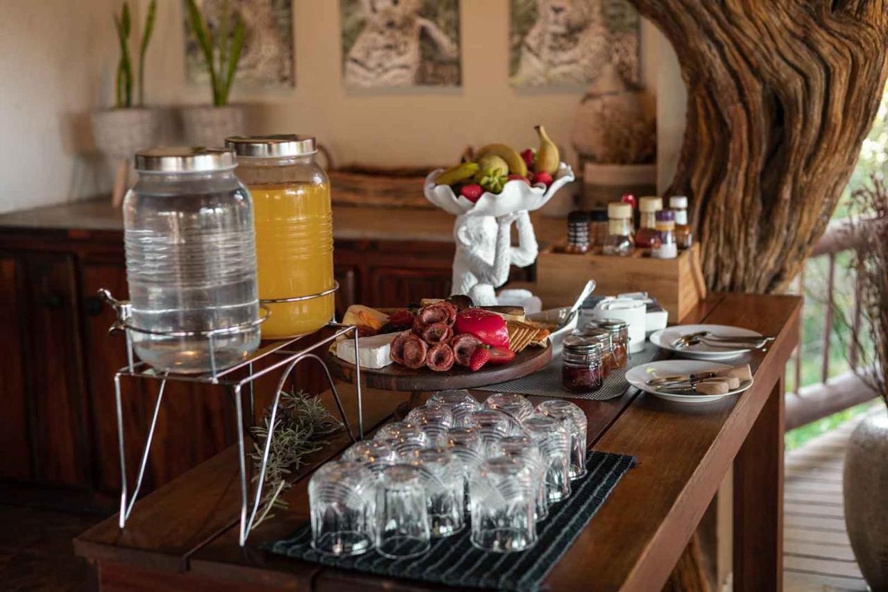 Umkumbe Bush Lodge - Luxury Tented Camp 사비샌드 외부 사진